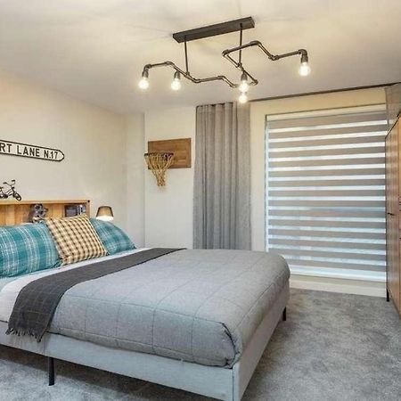 Newly Built Luxury 2 Bed Apartment!!! 伦敦 外观 照片